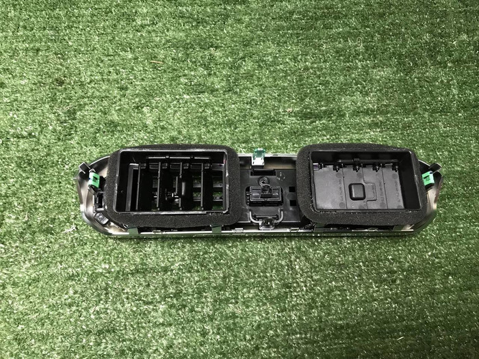 Дефлектор центральный Jetour T2 (2023-н.в.)