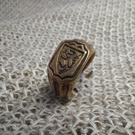 Кольцо. Лёвик 15 в.