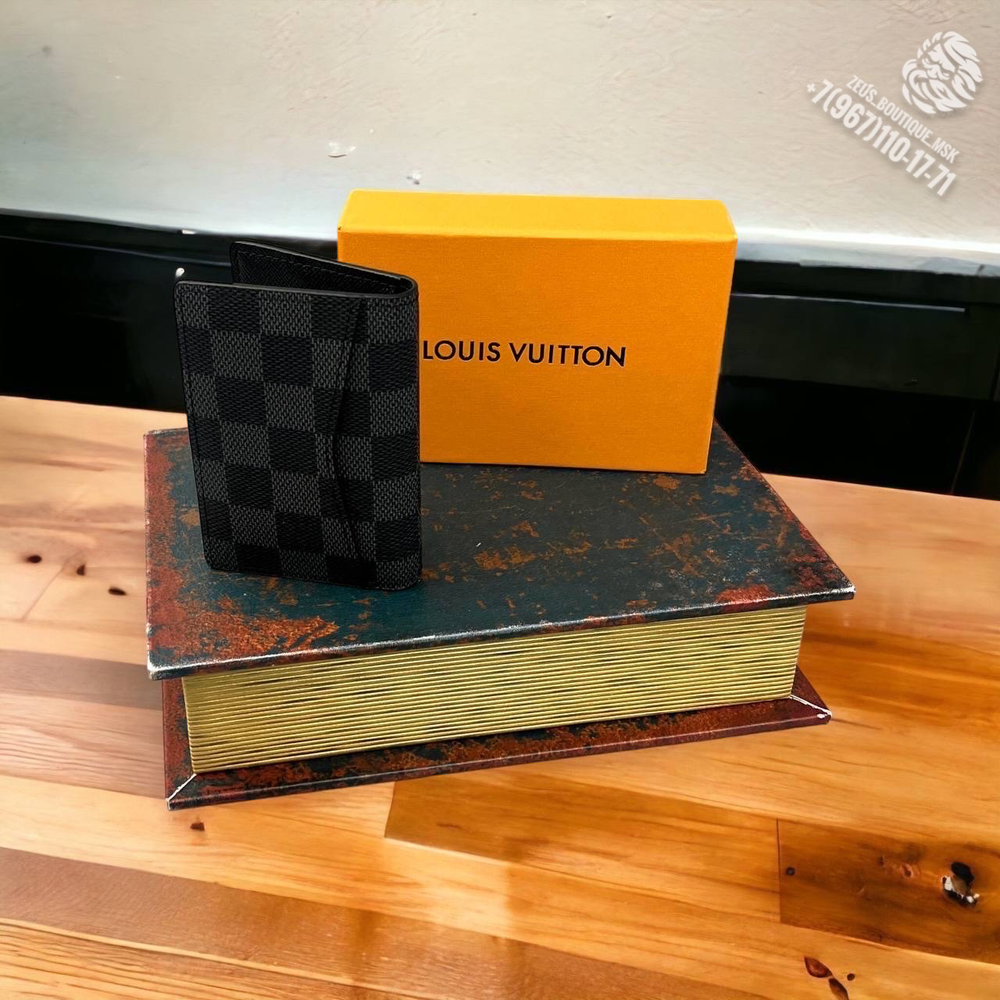 Визитница Louis Vuitton