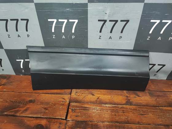 Накладка двери задней правой Volkswagen Tiguan 2 16-нв Б/У Оригинал 5NA854950N