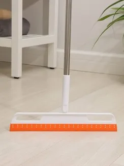 Водосгон для пола поворотный Raccoon, 2-х секционный, черенок из нержавеющей стали, 35×6×81 см, цвет белый, оранжевый