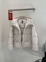 Пуховик Moncler