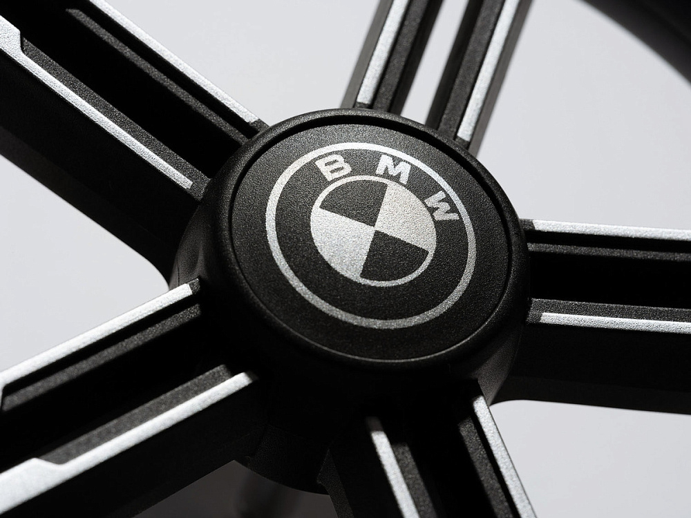 Коляска прогулочная Nuna TRVL LX BMW Mica