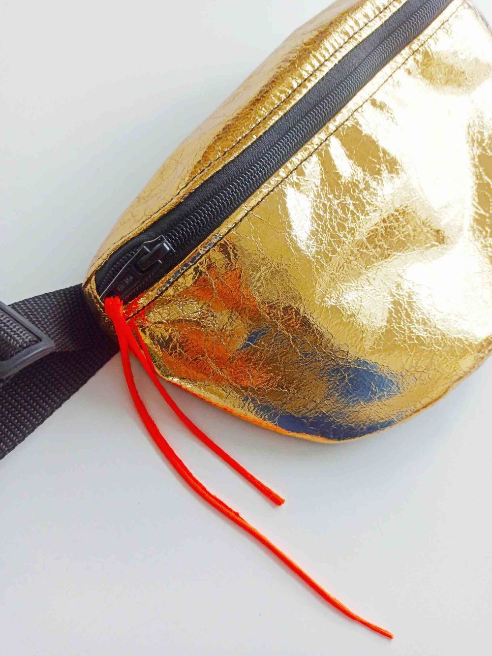 Сумка Поясная Gvozdeva Золотая