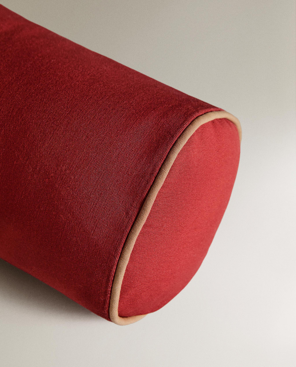 Декоративная подушка Zara Home, 15х15х48 см, хлопок, 1379/009