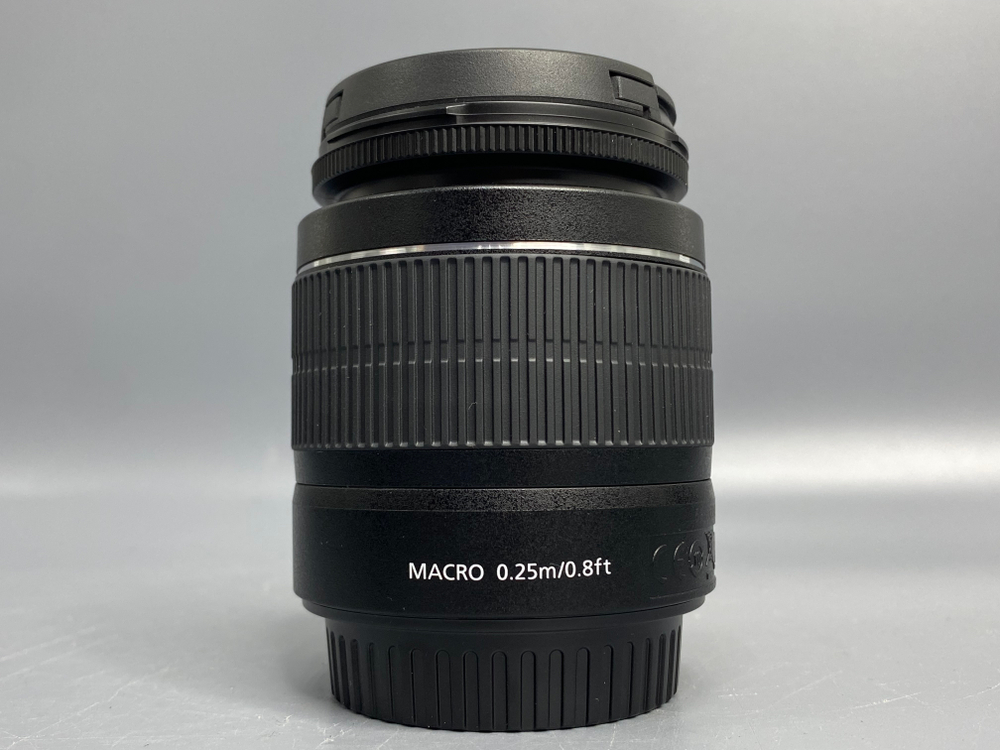 Canon EOS 2000D Kit 18-55mm 3.5-5.6 III