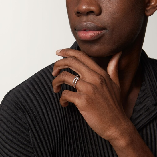Cartier Juste un Clou ring small model в белом золоте с бриллиантами