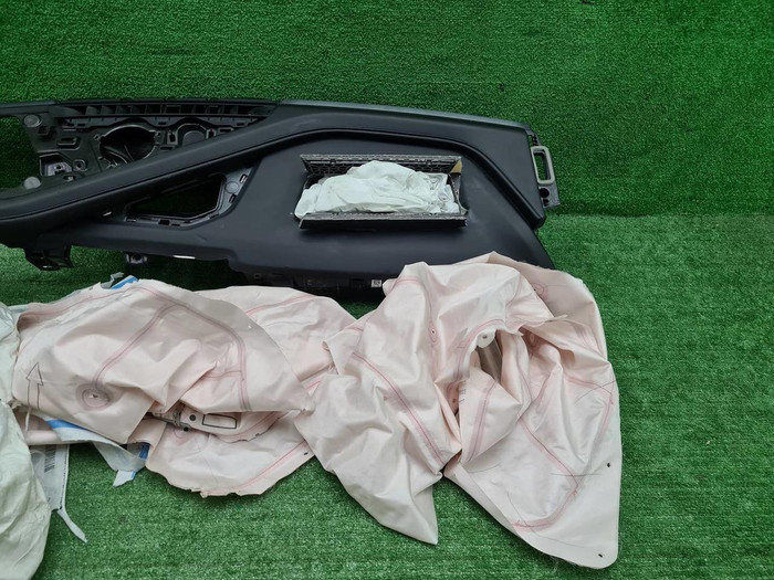 Комплект безопасности BMW I7 G70 (2022-н.в.)