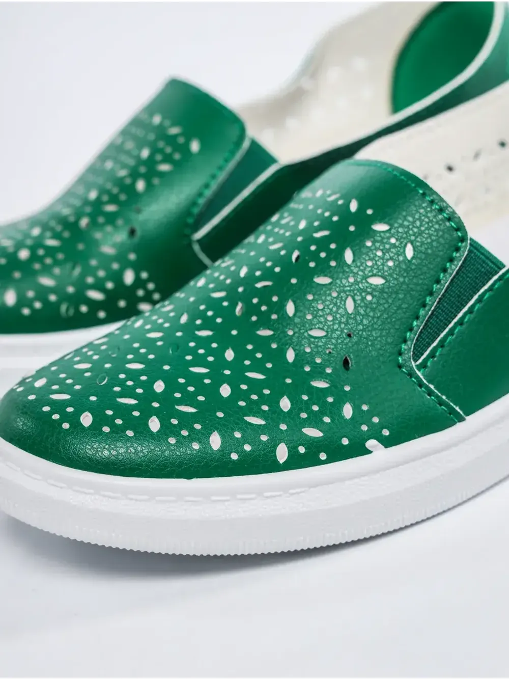 Мокасины летние с перфорацией