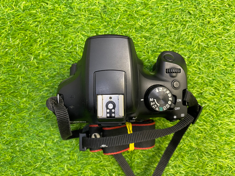 Canon 1300D Kit 18-55mm Покупка/Продажа