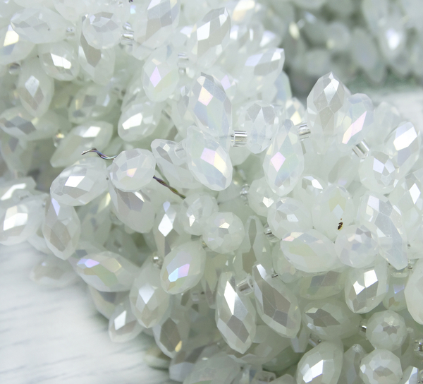 БКМ001ДС612 Хрустальные бусины-капли, цвет: белый матовый AB, размер 6х12 мм, 15 шт.