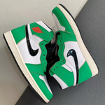 Air Jordan 1 High OG WMNS “Lucky Green”