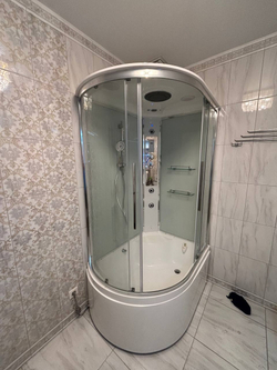 Душевая кабина AvaCan (АваКан) EM5811RLEDT с высоким поддоном, с ГМ, с электрикой и LED освещением, 110х80х220