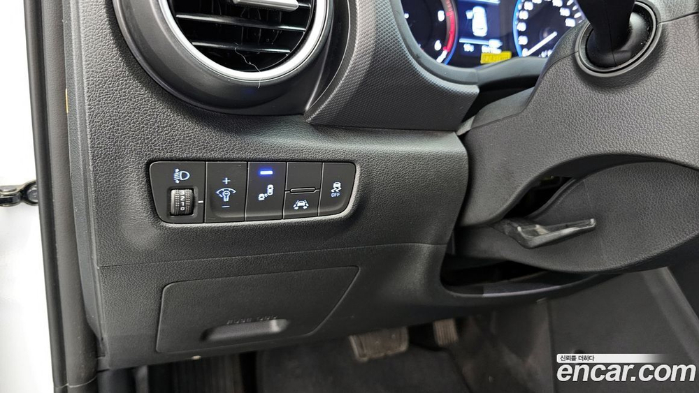 Hyundai KONA Дизель 1.6 2WD (03.2020)
