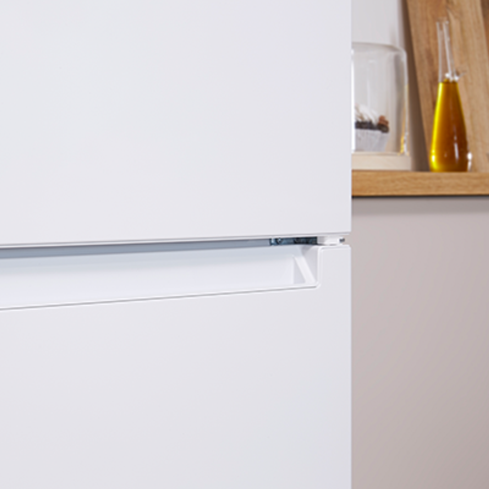 Холодильник Indesit DS 4160 W