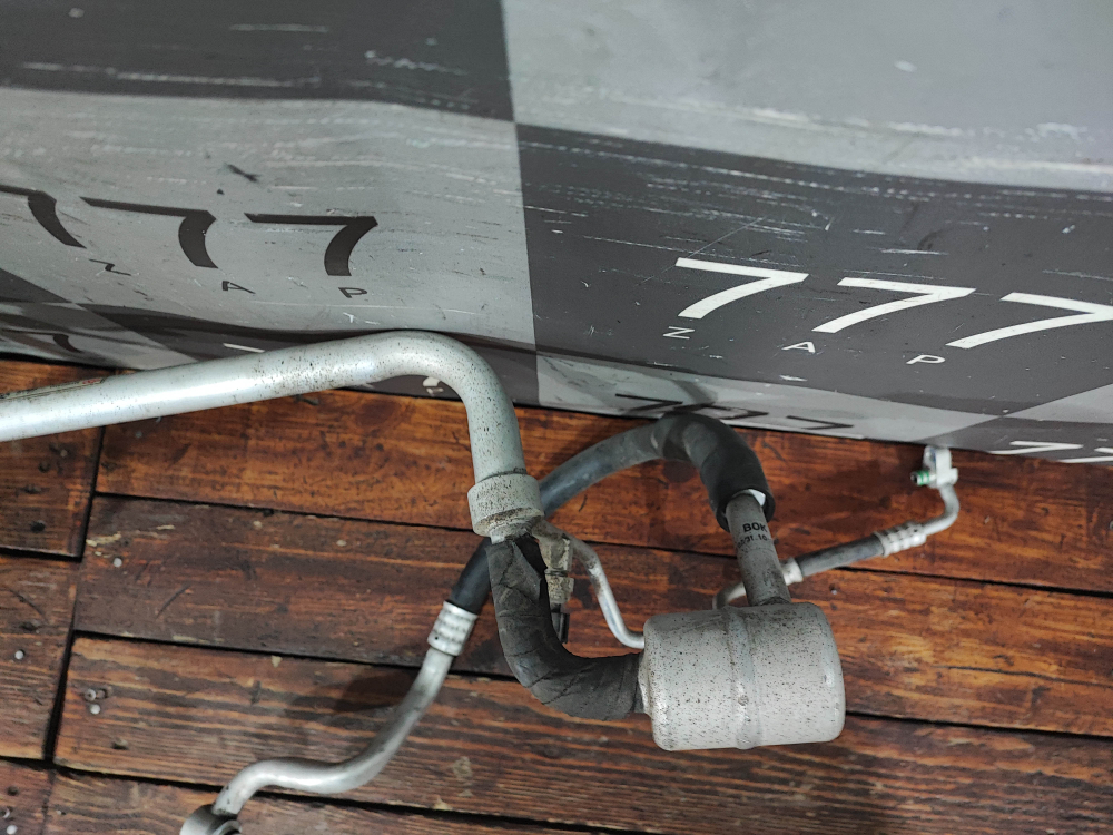 Трубка кондиционера Chery Tiggo 8 Pro Max 22-нв Б/У Оригинал 301000932AA