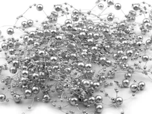 С бусинами/с цепочкой/со стразами