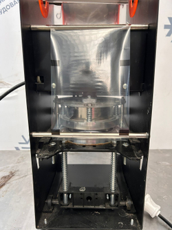 Автоматическая машина для запайки стаканов XL-700P