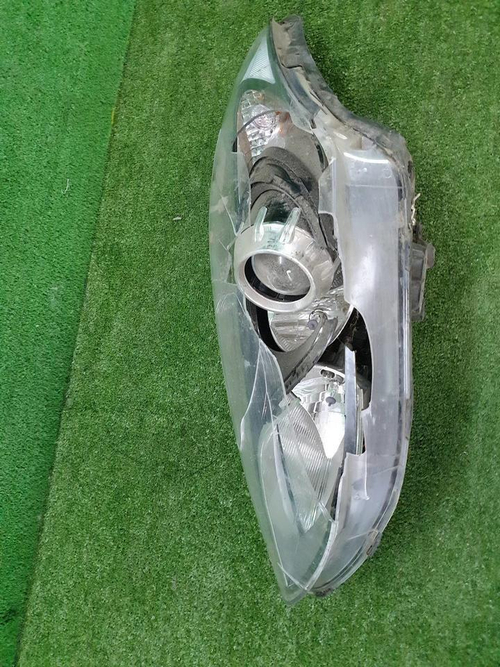 Битая Фара левая Hyundai I30 2 GD (2011-2015) галоген