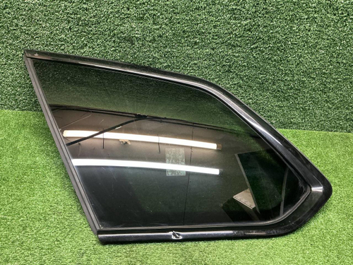 Форточка задняя левая VW Touareg 3 (2018-н.в.)