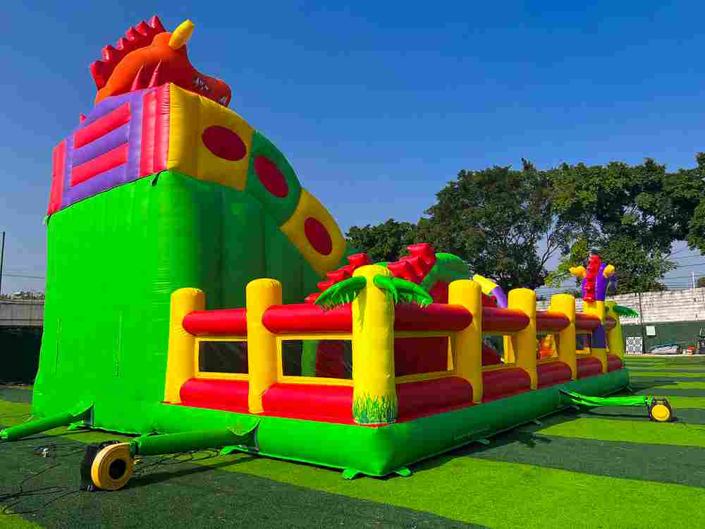 Большая надувная горка «Три дракона» 10,5*8,5*7 м