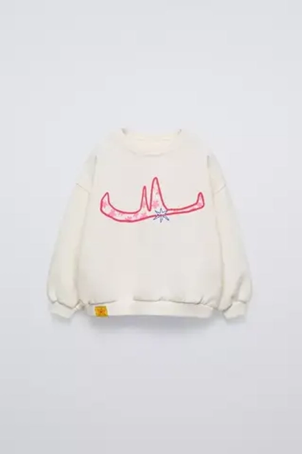 ZARA ТОЛСТОВКА С ПРИНТОМ, ЭКРЮ