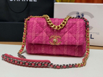 Chanel 19 26 cm