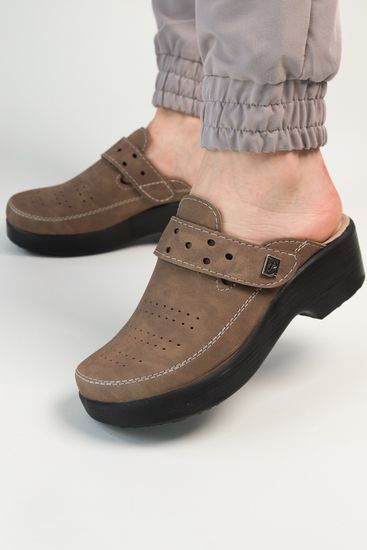 501 | "Natasa" | Коричневые женские медицинские сабо с закрытым носом