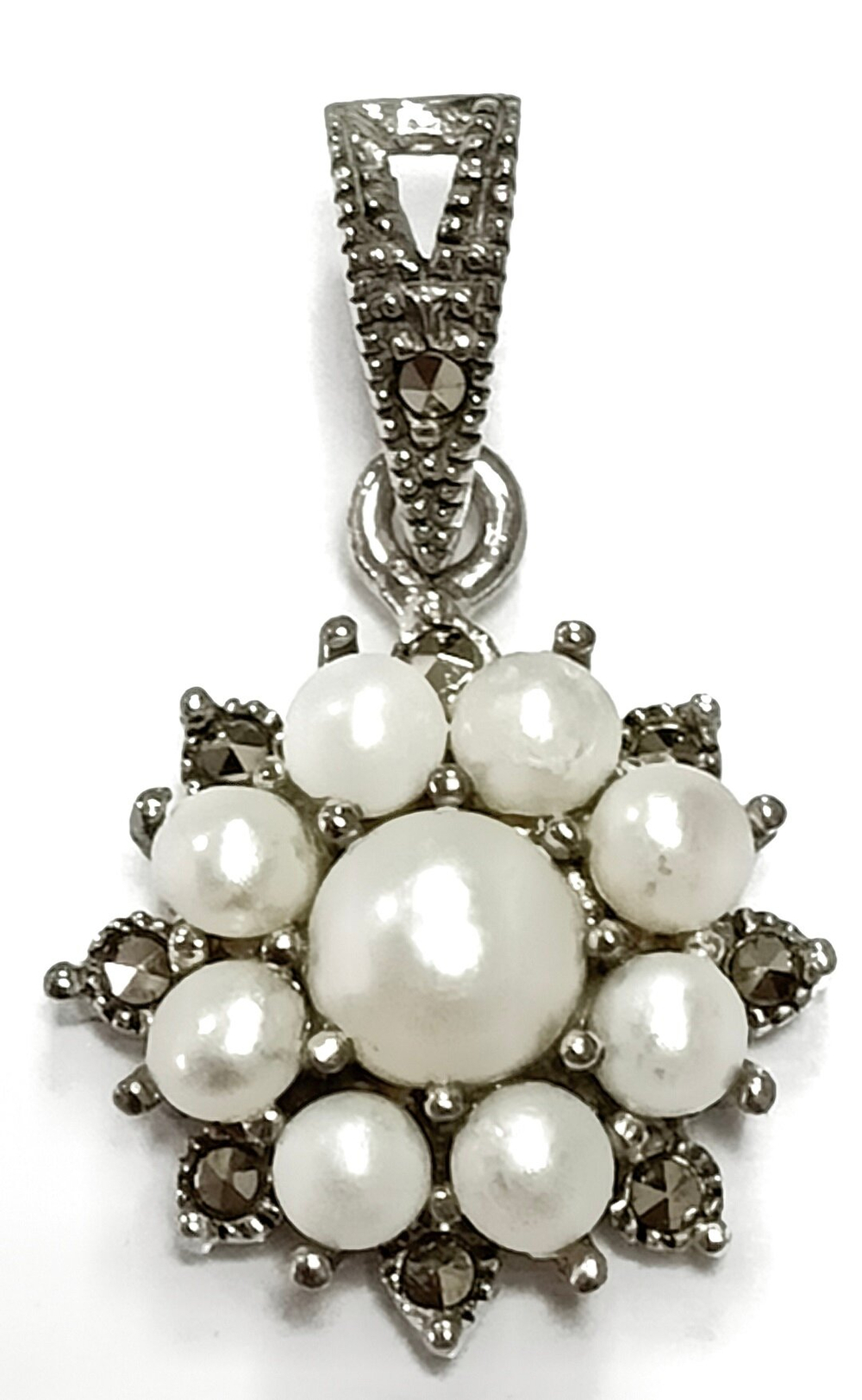 Ювелирная подвеска из серебра с пиритами и жемчугом Эстерелла