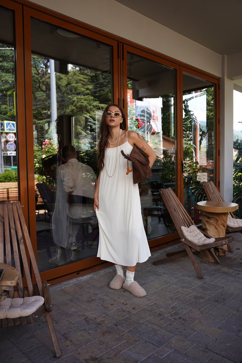 ICON M шоколадный - вертикальная вмятина вдоль сумки 12