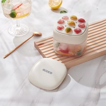 Компактная форма для льда силиконовая с контейнером