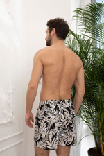 Летние мужские шорты укороченной длины с листиками (Размер: XL) (Цвет: черный с белым)