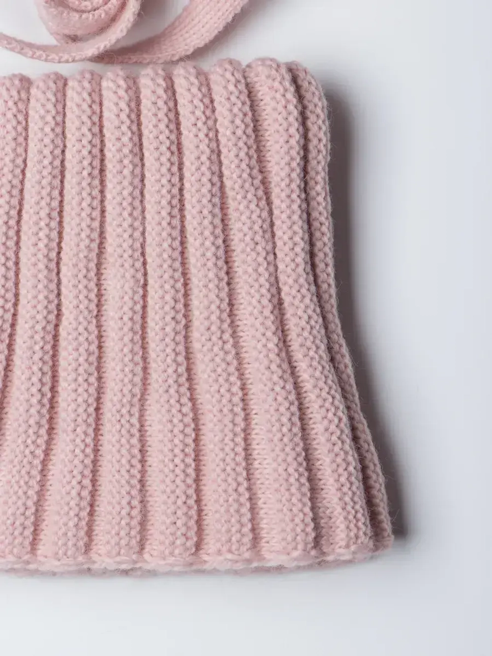 Шапка для девочки на осень