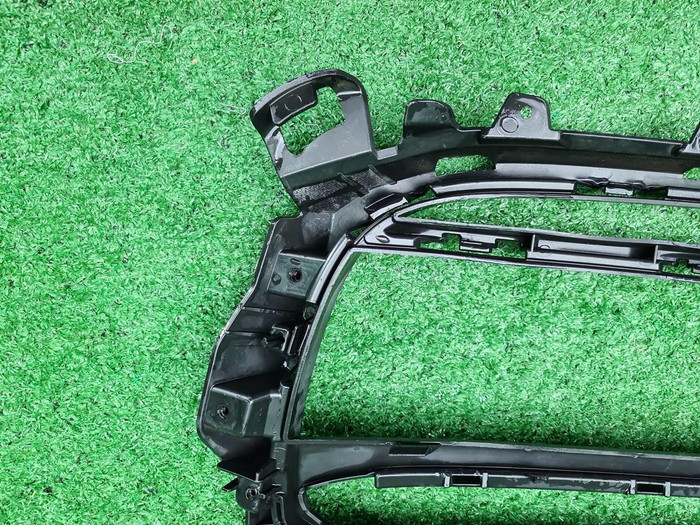 Решетка бампера RH Porsche Panamera 2 971 (20-24)