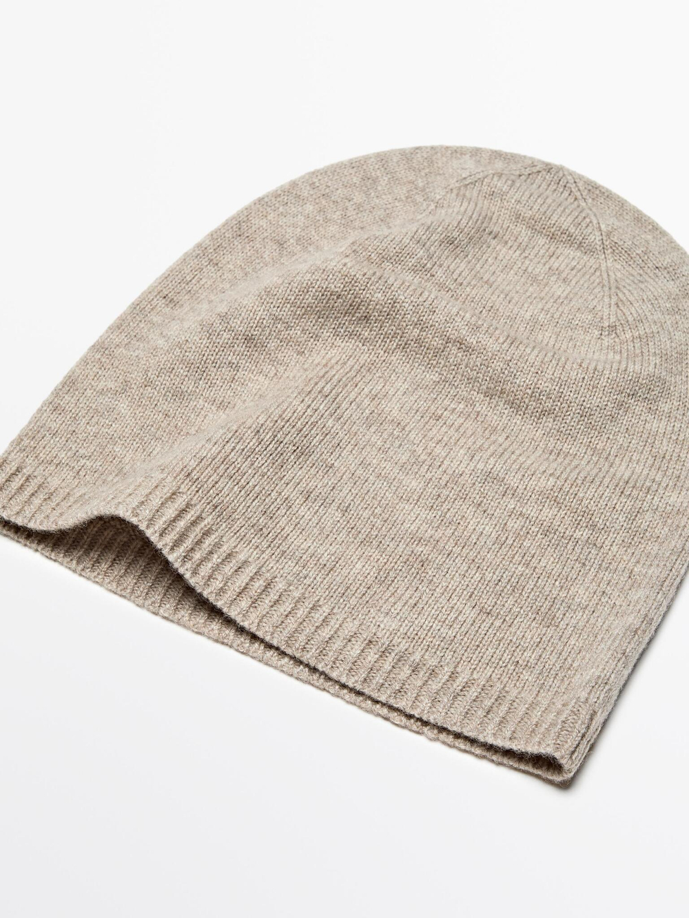 Massimo Dutti Шапка бини из тонкого трикотажа, песочный