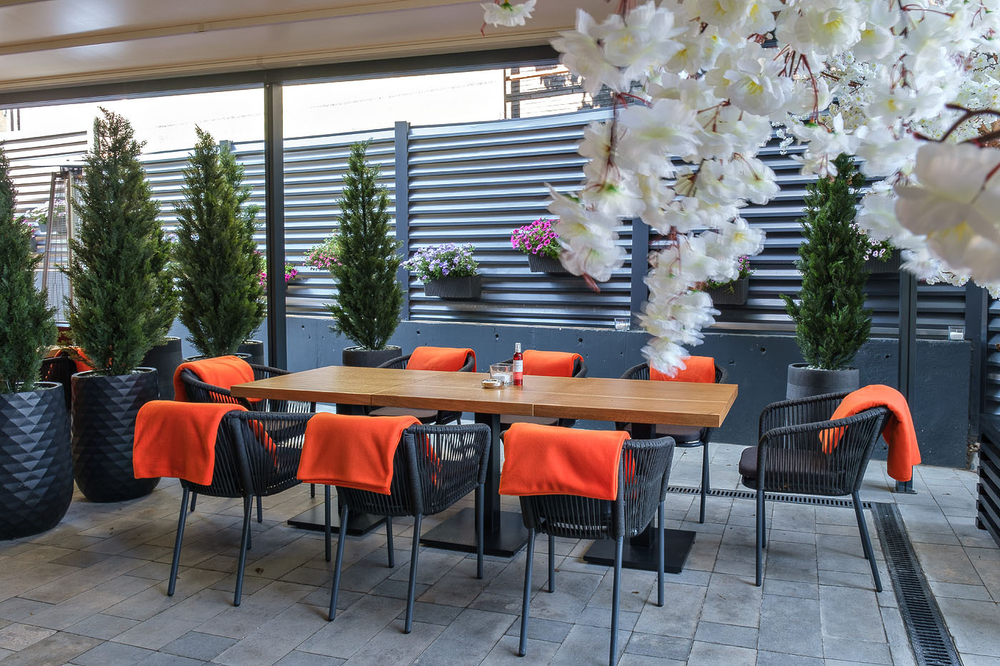 "Марсель" стул плетеный из роупа, каркас алюминий темно-серый (RAL7024) муар, роуп темно-серый круглый, ткань темно-серая 027