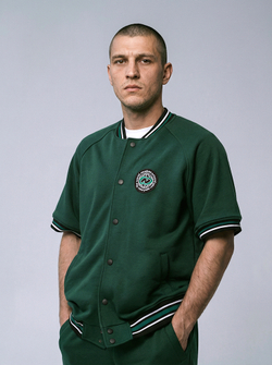 Бомбер с коротким рукавом от New Pole, зеленого цвета