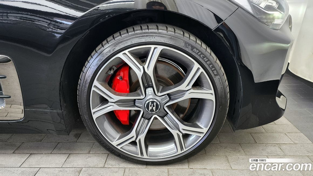 Kia Stinger 3.3 Turbo AWD (11.2019)