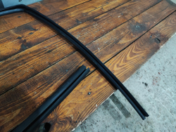 Уплотнитель стекла двери передней правой Toyota Camry (XV70) 17-нв Б/У Оригинал 6814133130