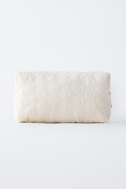 ZARA НЕСЕССЕР С ВЫШИВКОЙ В ВИДЕ ЦВЕТОВ, ЭКРЮ