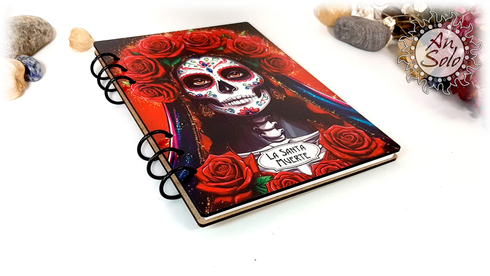 Блокнот "Санта Муэрта" А5 формата на кольцах