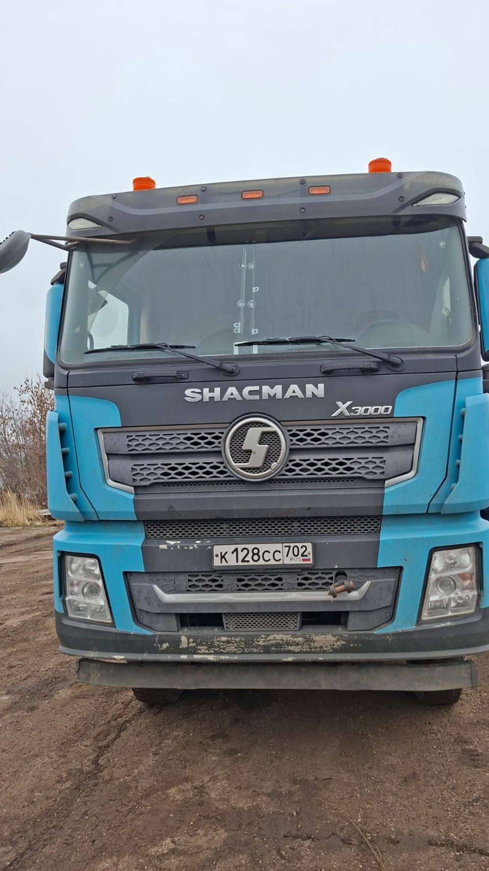 Shacman (Shaanxi) SX* 6x6 Седельный тягач SX42586W385C (Дизельный, 10,8 л, 441 л.с., МТ)