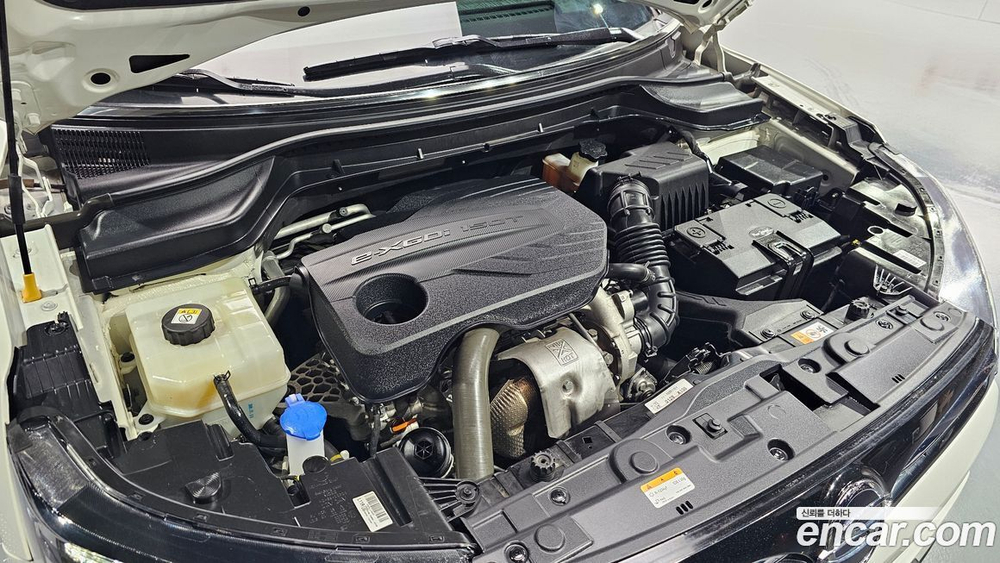 KG Mobility (Ssangyong) Very New Tivoli Бензин 1.5 2WD (11.2020)