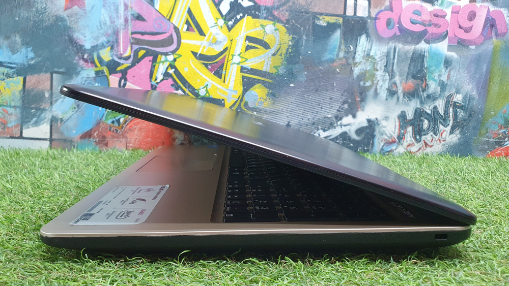 Ноутбук ASUS Celeron/2Gb