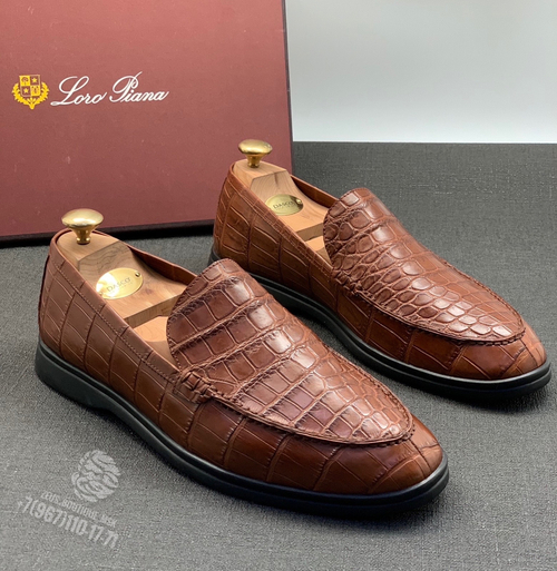 Лоферы Loro Piana из кожи крокодила