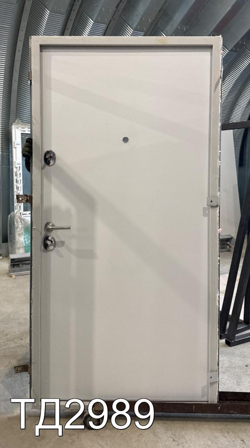 Дверь Металлическая Б/У 2080(в) x 1040(ш)