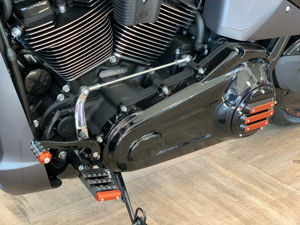 Harley-Davidson® Softail® FXDR™ 114, 2019