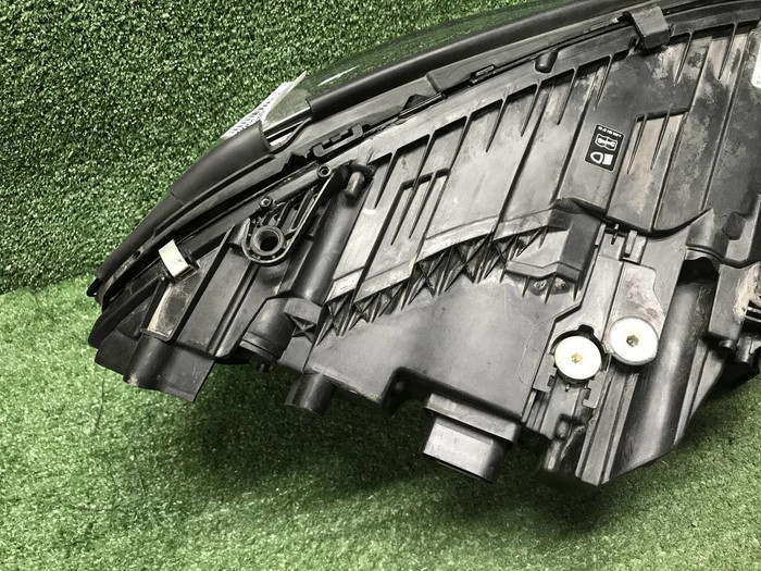 Фара левая Mercedes S W223 (20-нв) Digital Light