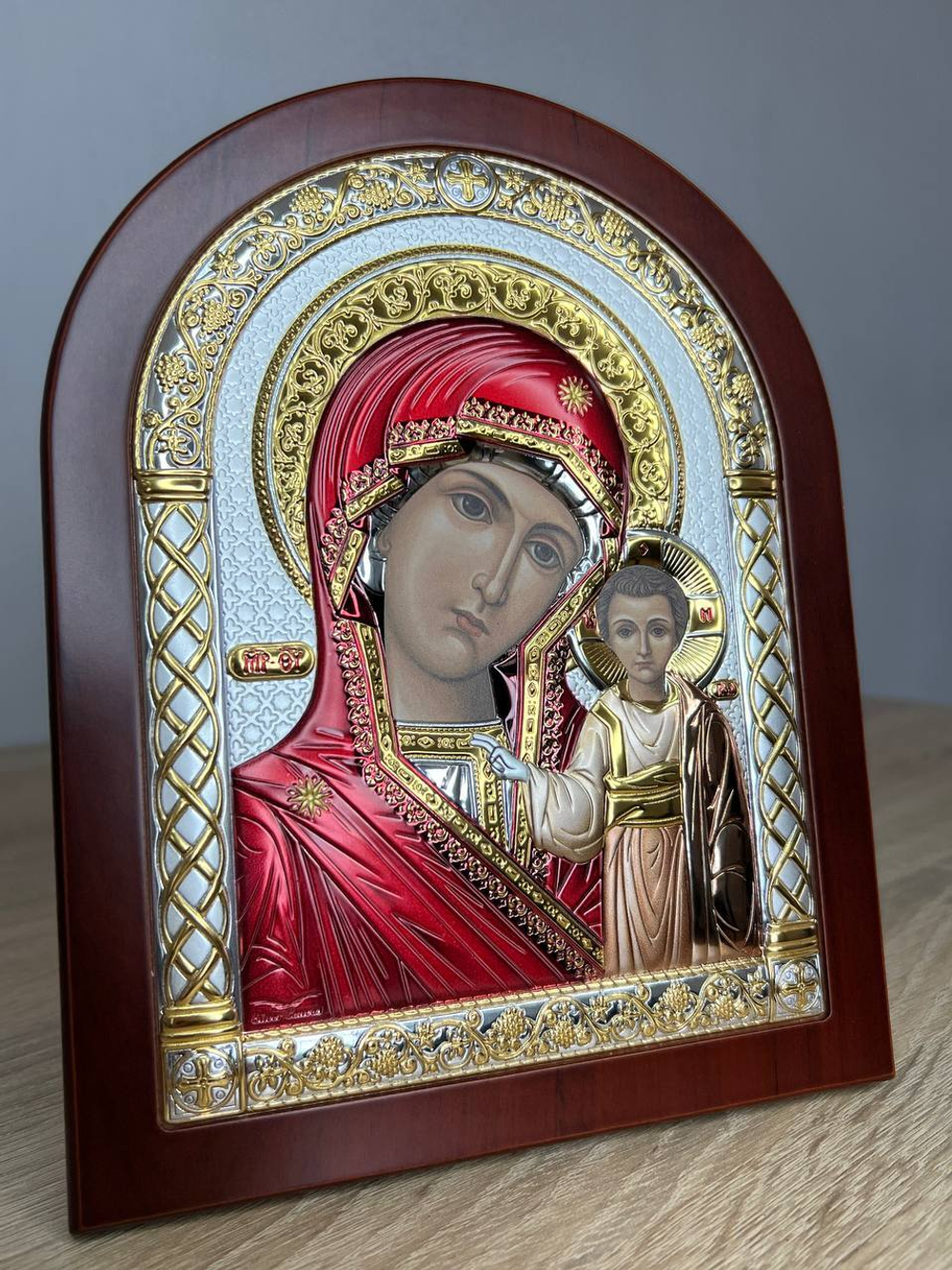 Казанская БМ, икона арочная, красное дерево, эмаль 206х275