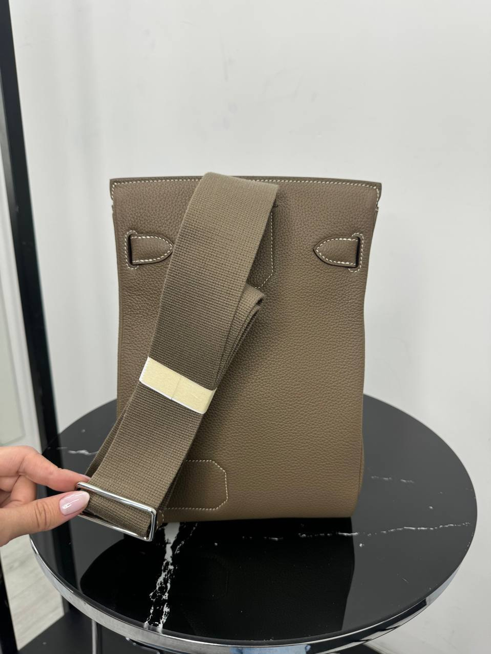Сумка-слинг Hermes
